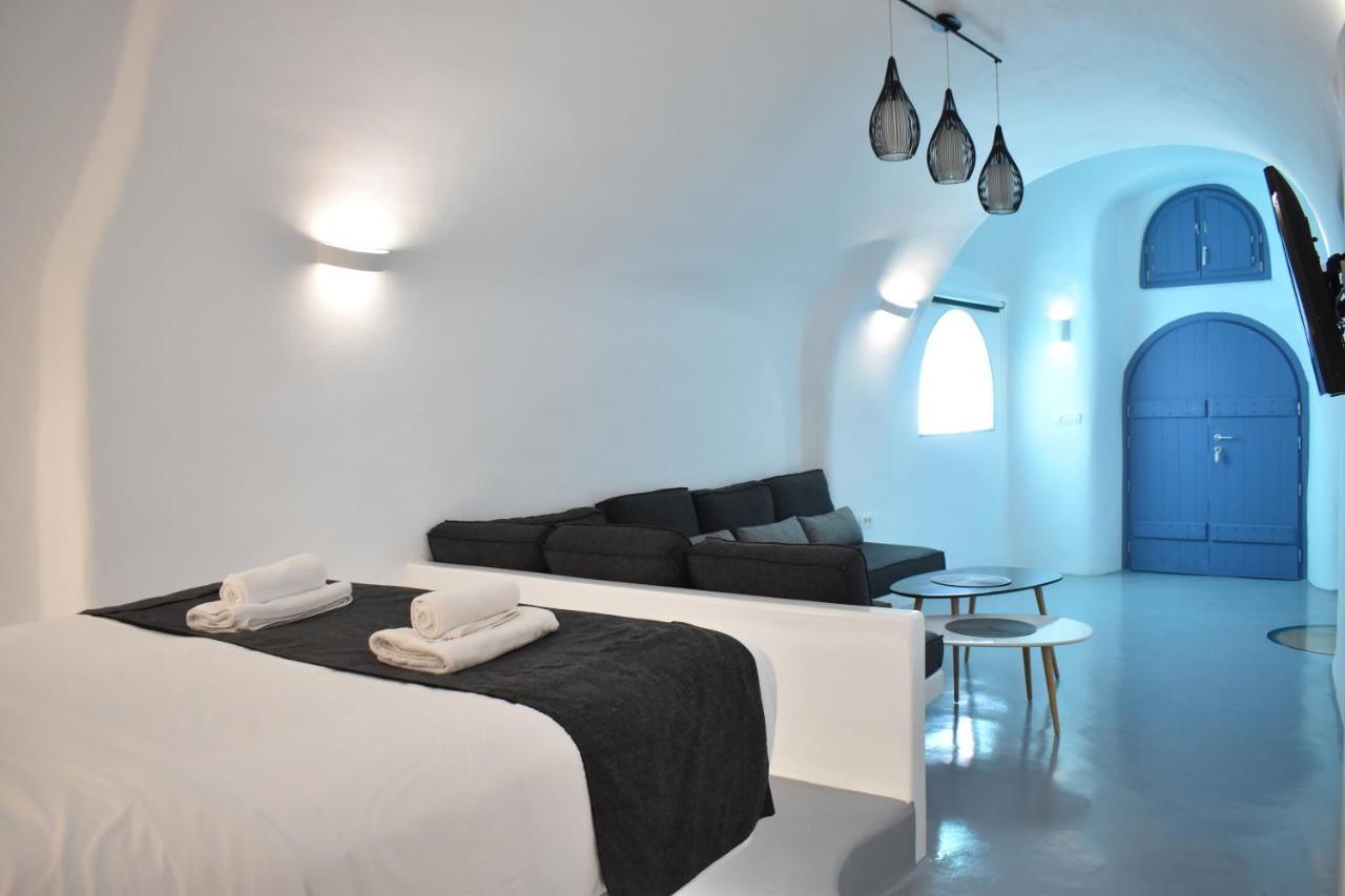 Oinos Luxury Suites Foinikia  ภายนอก รูปภาพ