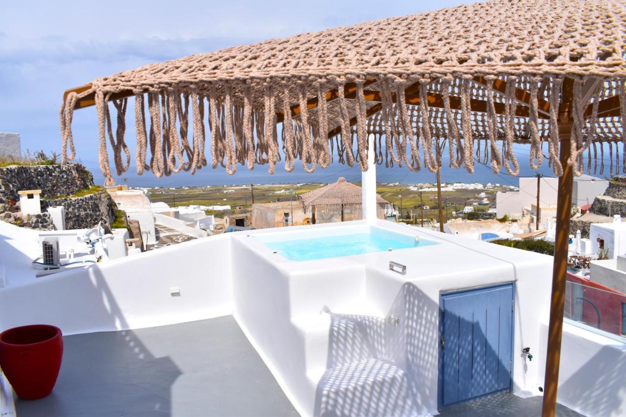 Oinos Luxury Suites Foinikia  ภายนอก รูปภาพ