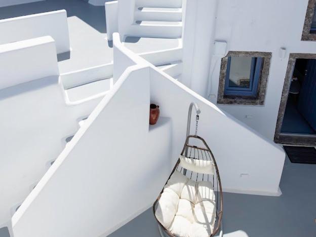 Oinos Luxury Suites Foinikia  ภายนอก รูปภาพ