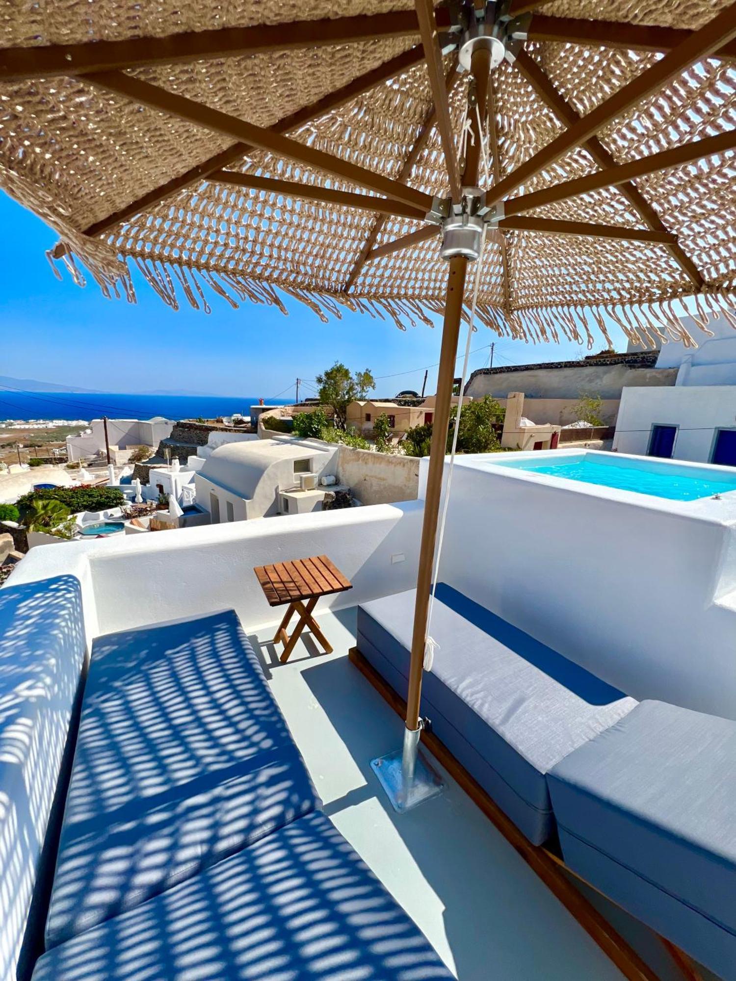 Oinos Luxury Suites Foinikia  ภายนอก รูปภาพ